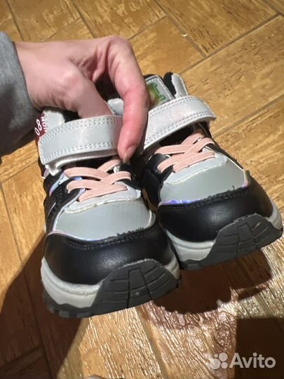 Зимние ботинки для девочки 23