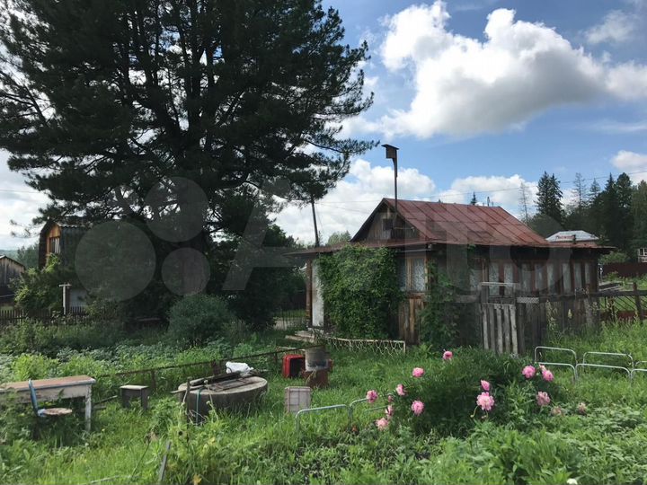 Дача 20 м² на участке 8,1 сот.