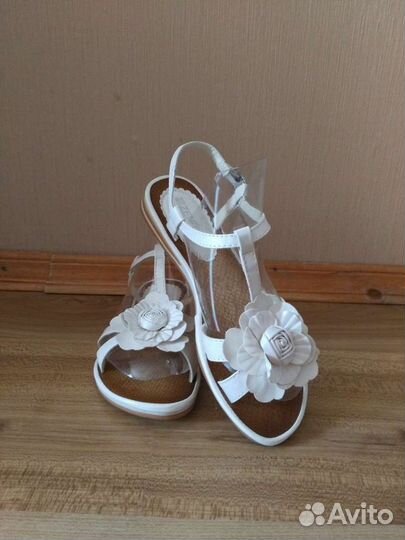 Босоножки Zenden(новые)