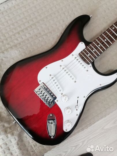 Электрогитара новая