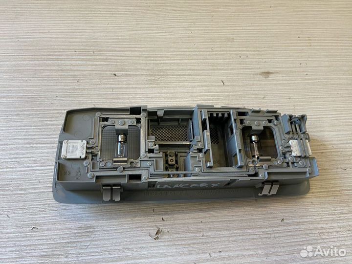 Плафон освещения салона Mitsubishi Lancer 10 X