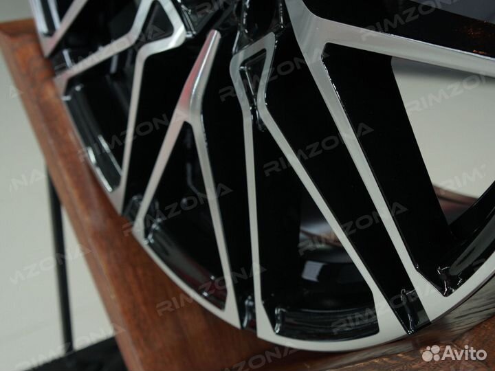Литые диски R20 на BMW. Арт3291