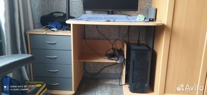 Компьютерный стол