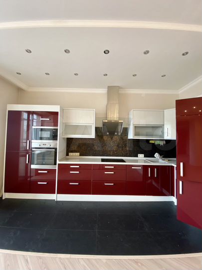 4-к. квартира, 156 м², 10/11 эт.