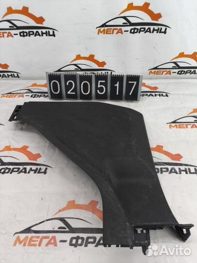 Обшивка салона задняя правая Citroen Berlingo