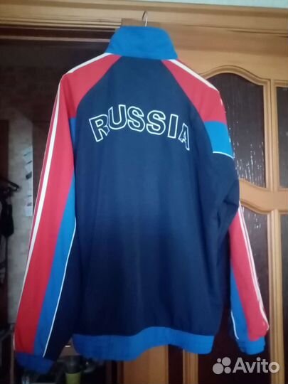 Спортивный костюм женский