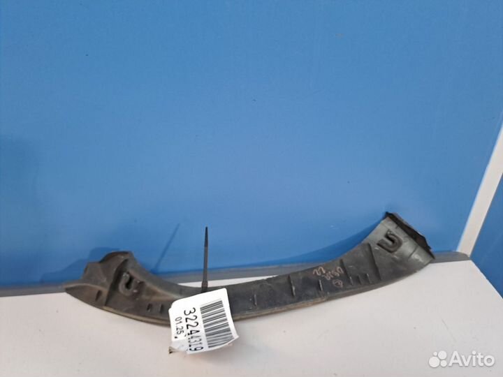 Обшивка крышки багажника правая Toyota Camry V70 2017