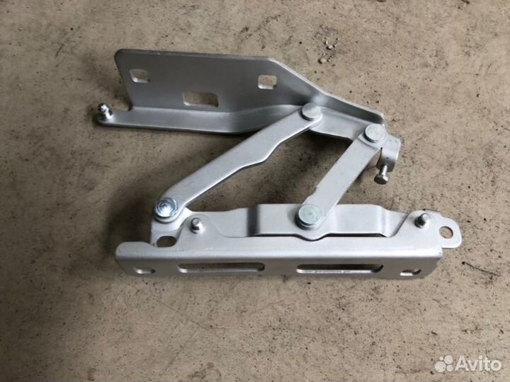 Петля капота правая Mercedes-Benz Gle W167