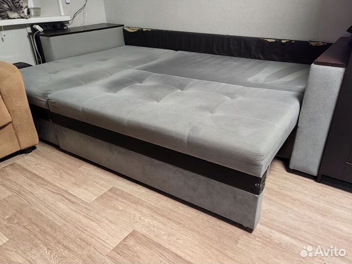 Угловой диван бу