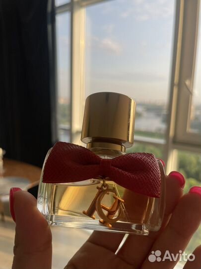 Духи женские carolina Herera privee