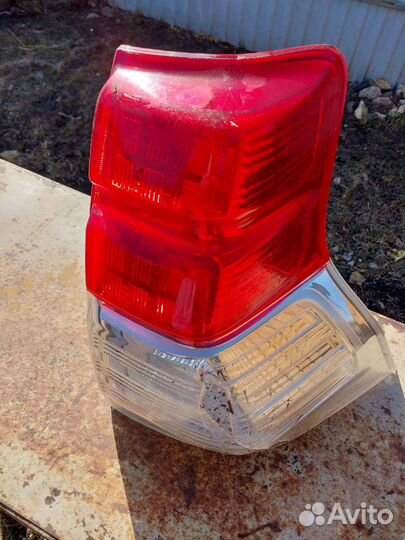 Задний фонарь toyota land cruiser prado 150
