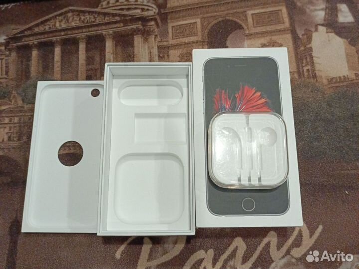 Коробка от iPhone 6 s