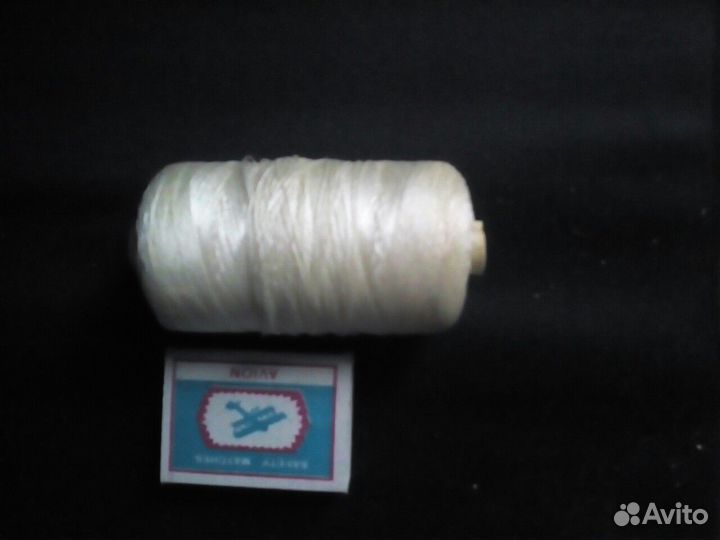 Спицы и крючки вязальные, кнопки, цепь. застежки