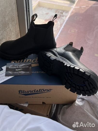 Blundstone chelsea boots