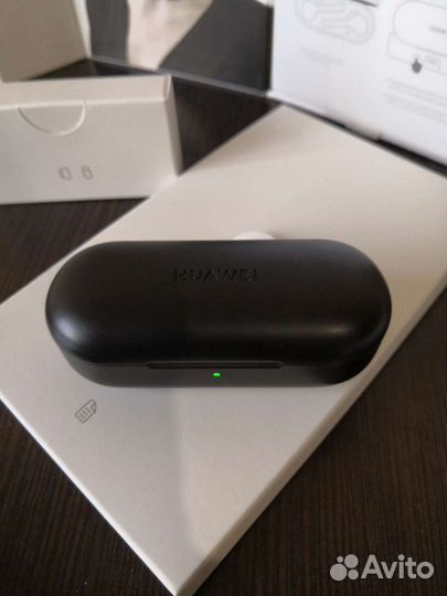Беспроводные наушники Huawei Freebuds