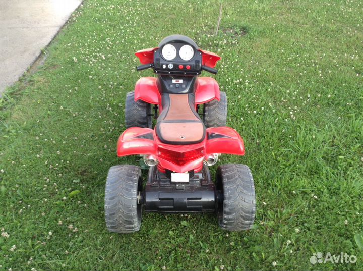 Детский квадроцикл на батарее
