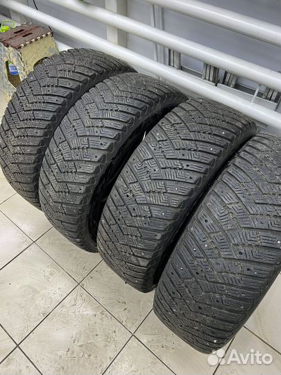Goodyear Ultragrip Ice Arctic 225/60 R18