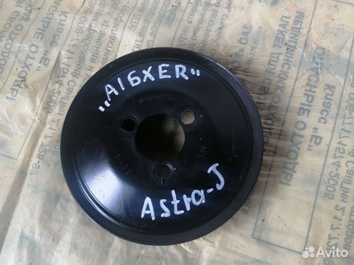 Шкив помпы Opel Astra J, 1.6, A16XER