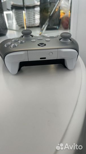 Геймпад xbox One lunar shift