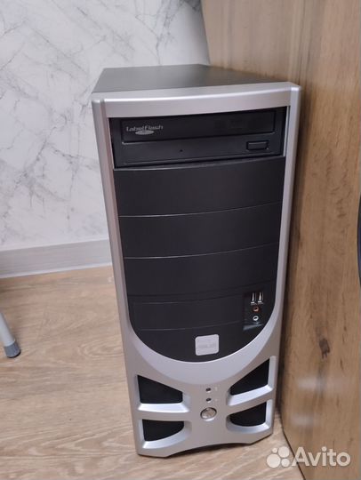 Компьютер Intel Core 2 Duo E8500 + GeForce 9600 GT