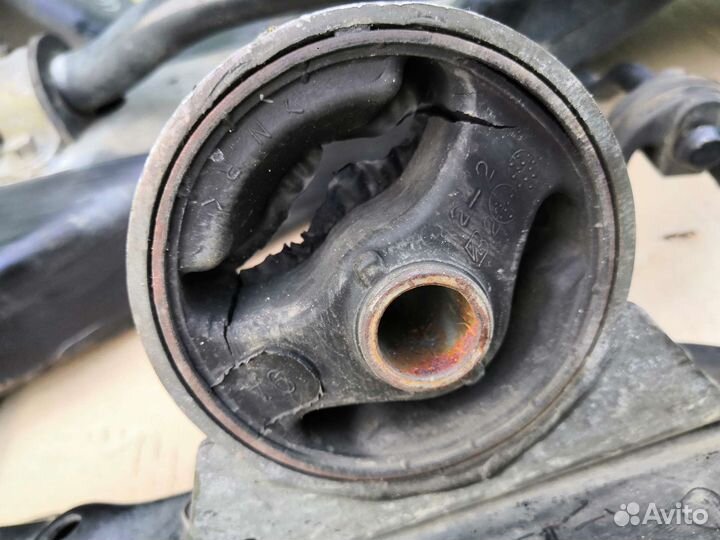 Балка передняя подрамник Mitsubishi Airtrek Turbo