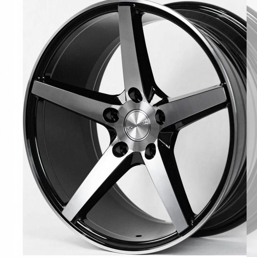 Литые диски Vossen VPS-303 8×R17 5×100
