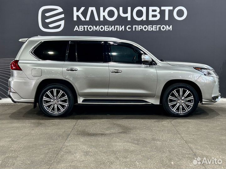 Lexus LX 5.7 AT, 2016, 196 800 км