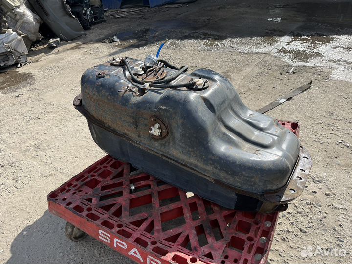 Бак топливный Mitsubishi Pajero Sport 1