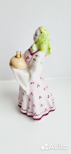 Статуэтка хлеб да соль, девушка с караваем, завод