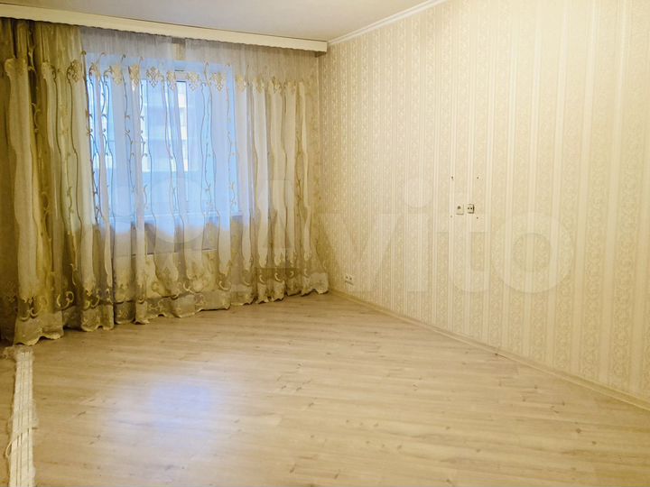 1-к. квартира, 42 м², 8/12 эт.