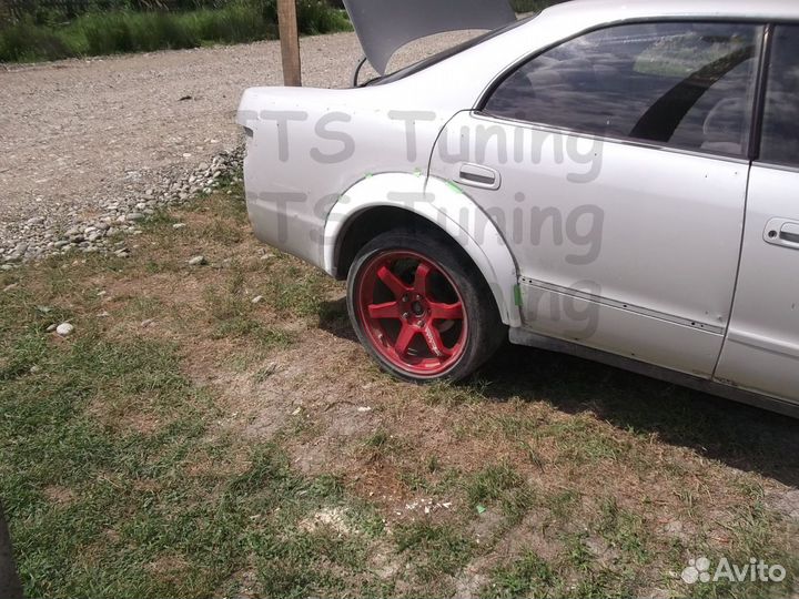 Заднее расширение арок In style Toyota Chaser 90