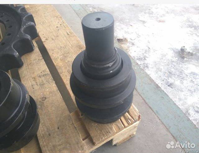 Каток поддерживающий Volvo ec 180