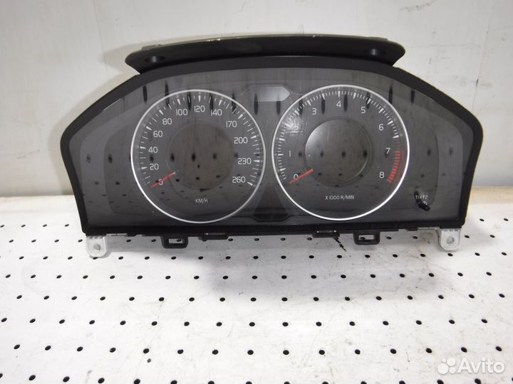 Панель приборов Volvo S60 2