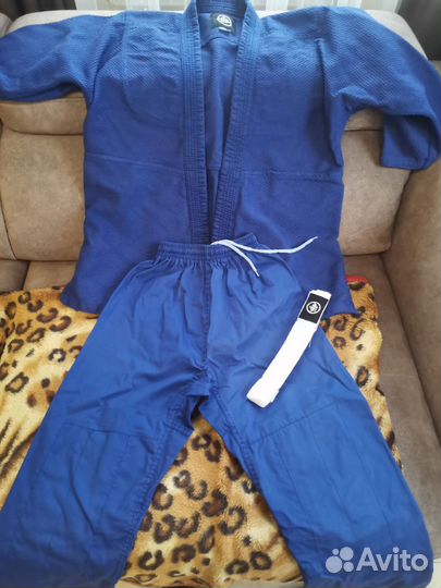 Кимоно для дзюдо 1) 140 рост 2) 150 рост