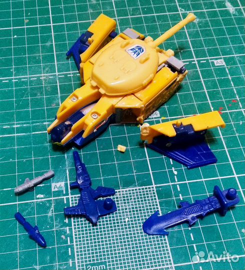 Трансформер 90-х гг. Blitzwing