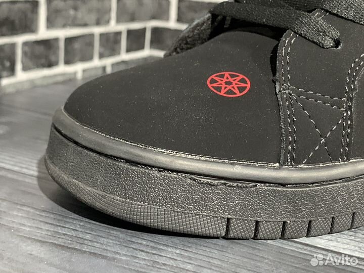 DC Shoes x Slayer. Женские дутыши кроссовки