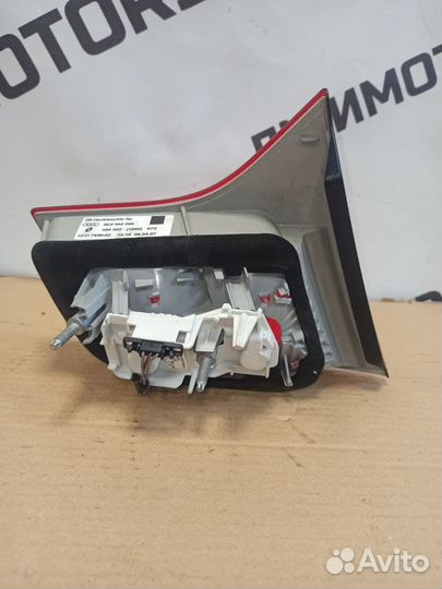Фонарь крышки багажника правый Audi A4 B7 avant