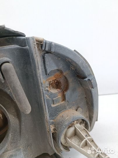 Фара правая Volkswagen Sharan