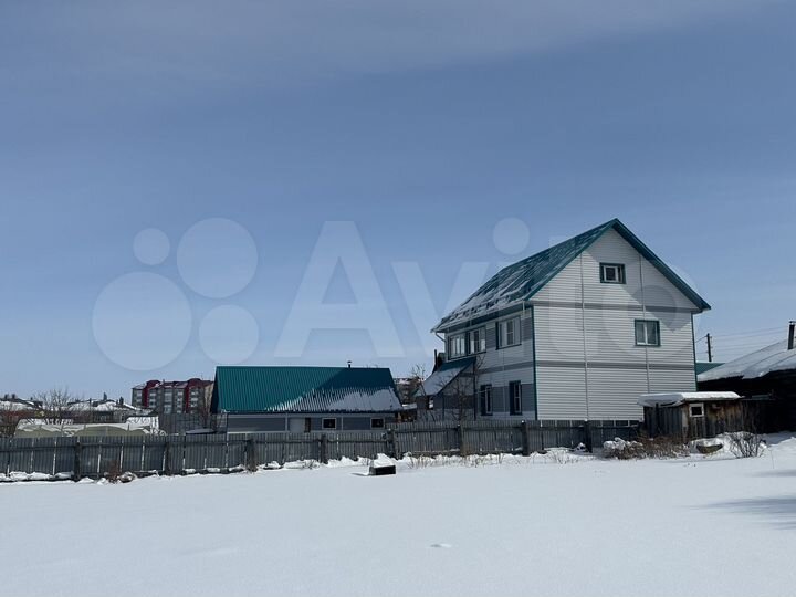 Дом 192 м² на участке 13 сот.