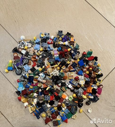 Lego россыпь фигурок