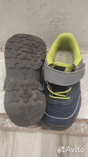 Кроссовки quechua 28