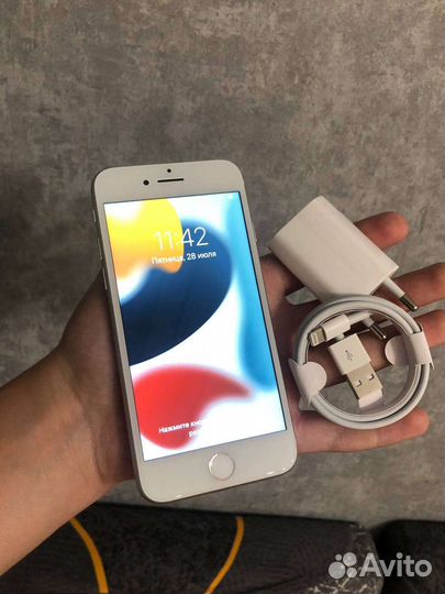 Телефон iPhone 8 256