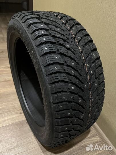 Nokian Tyres Hakkapeliitta 9 235/45 R18