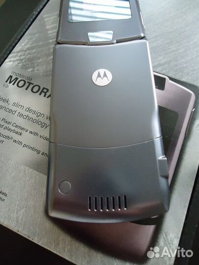 Телефон Motorola razr V3i 