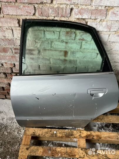 Audi a4 дверь задняя левая