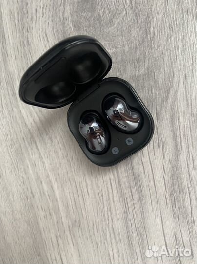 Наушники samsung Buds Live