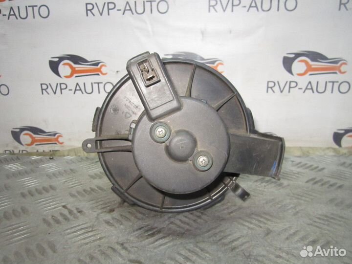 Моторчик отопителя Peugeot 307 2001-2008