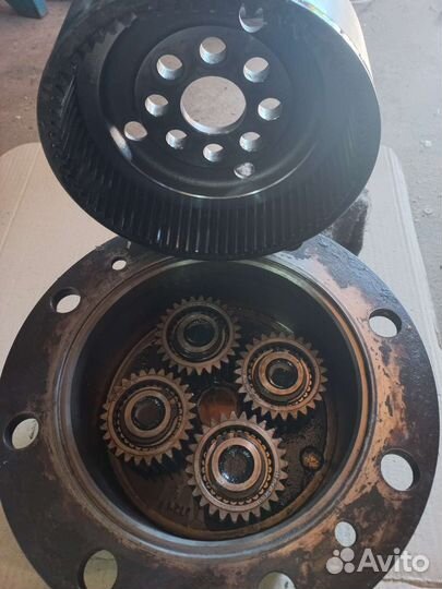 Бортовой редуктор маниту