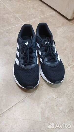 Кроссовки adidas 42.5