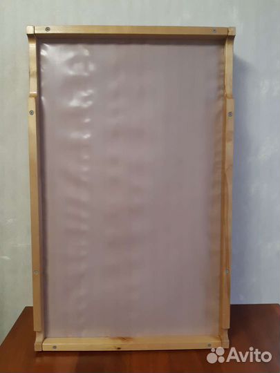 Пеленальная доска на кроватку